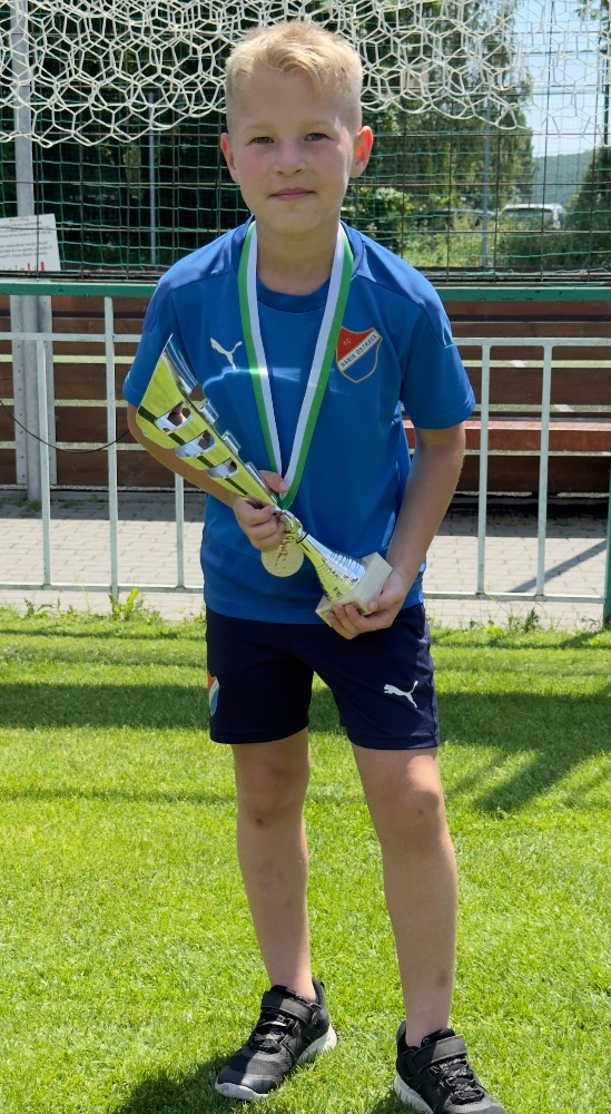 Adam Young Talents  ProLeggera